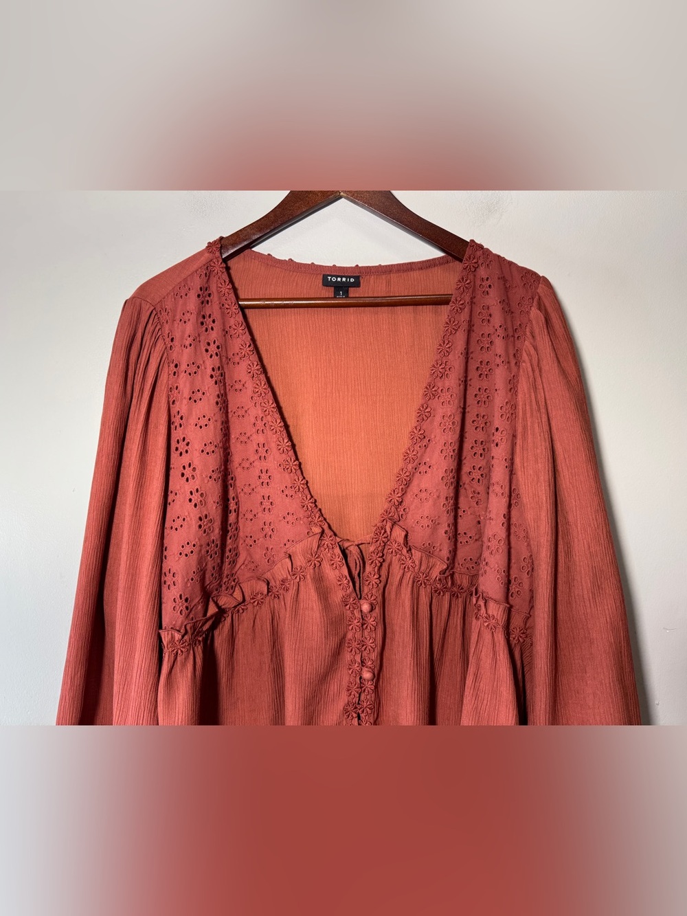 Torrid Daisy Trim Top Size 1X - Picture 6 of 13